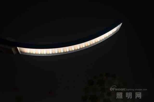 明基护眼灯评测：无蓝光的学生用灯