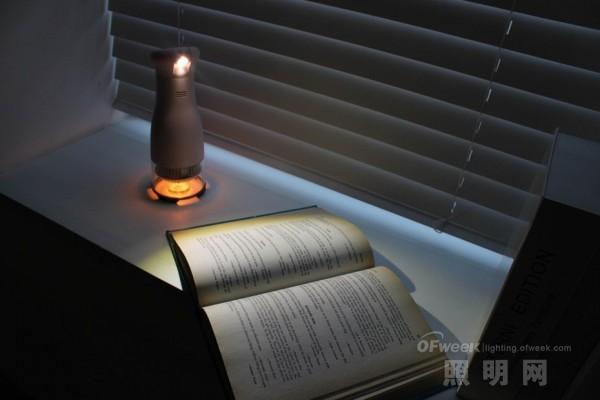 蜡烛供能发光的 节能灯 ？