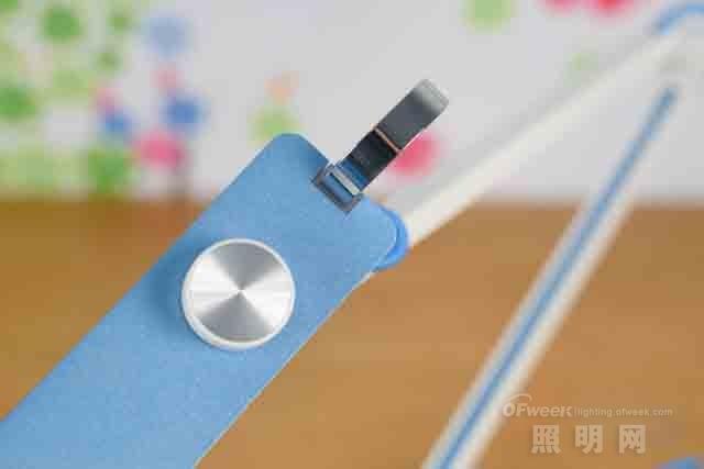 明基护眼灯评测：无蓝光的学生用灯